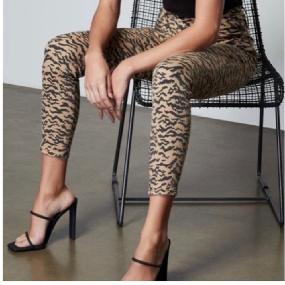 Good American Good Waist Crop Zebra‎ Tiger Print Skinny Jeans Size 12/31